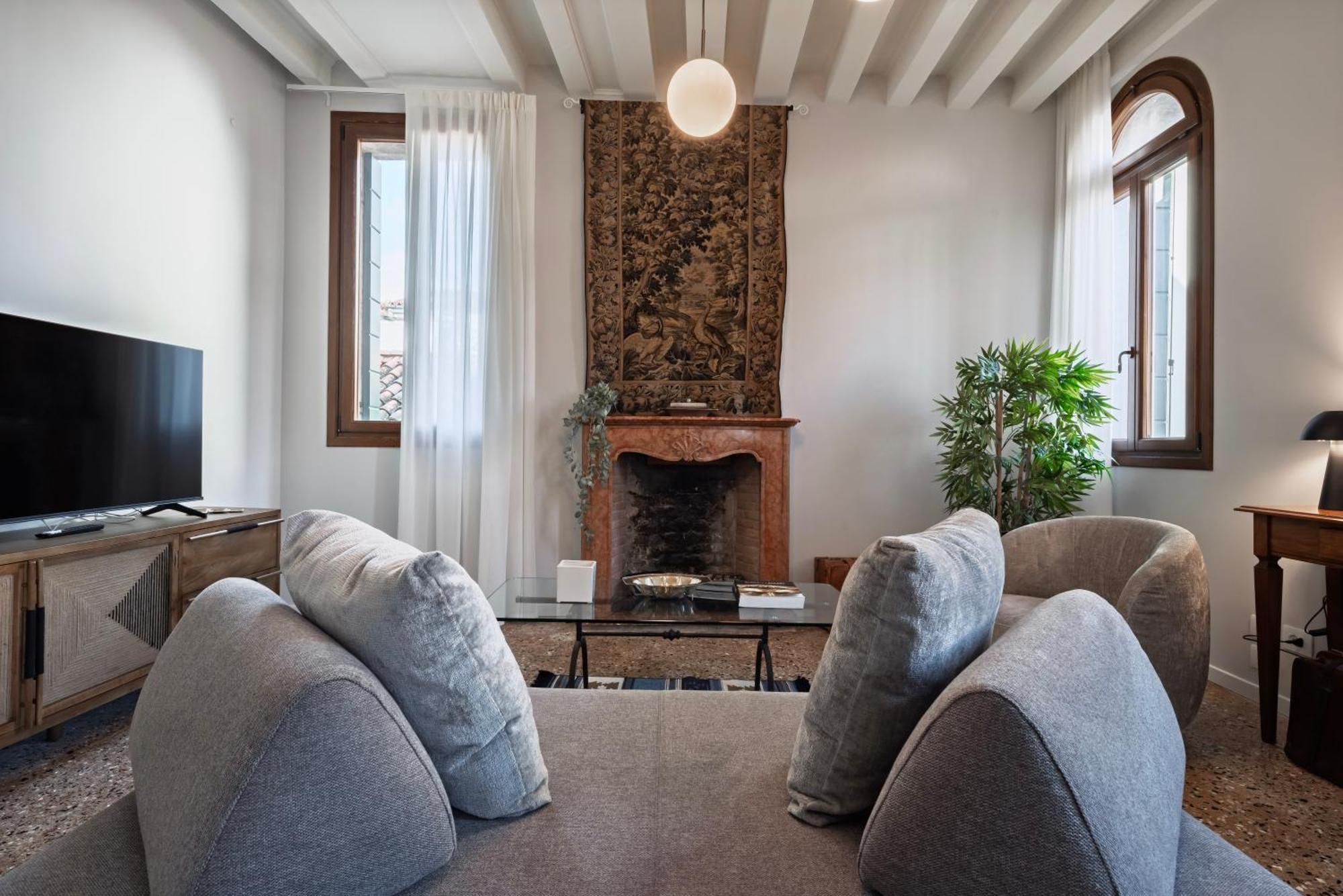 Ca' Vida Trifora Apartment Venice